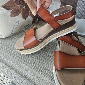 Brown Leather Sandals